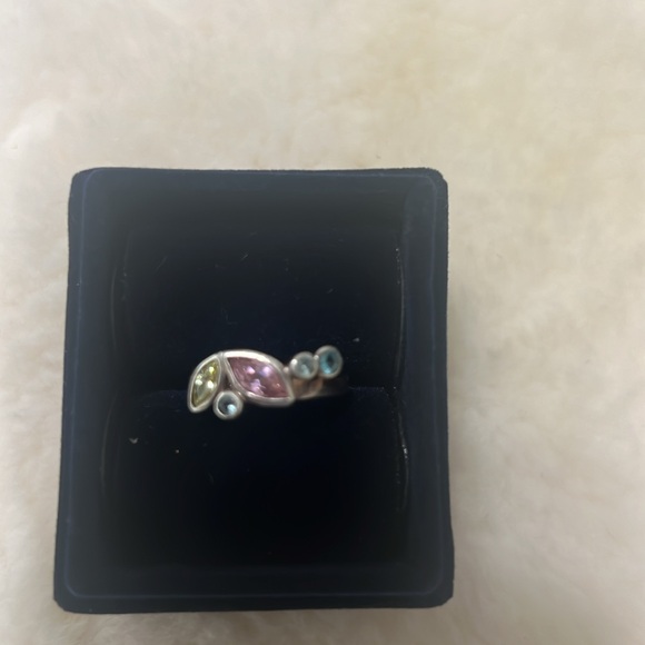 Silver ring - Picture 4 of 9